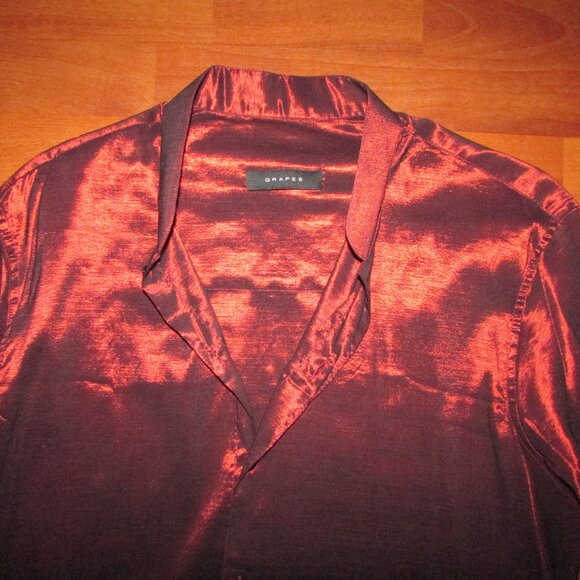 Grapes Shiny Metallic Deep Red Shirt - Large - Picture 1 of 9